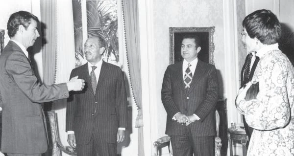 Phil Ruppe receiving Anwar Sadat and Hosni Mubarak on a state visit to the United States.